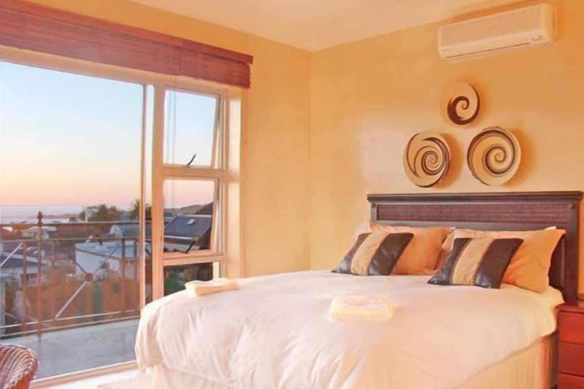 In-room safe, desk, free cots/infant beds, free WiFi