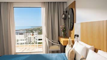 In-room safe, blackout curtains, free WiFi, bed sheets