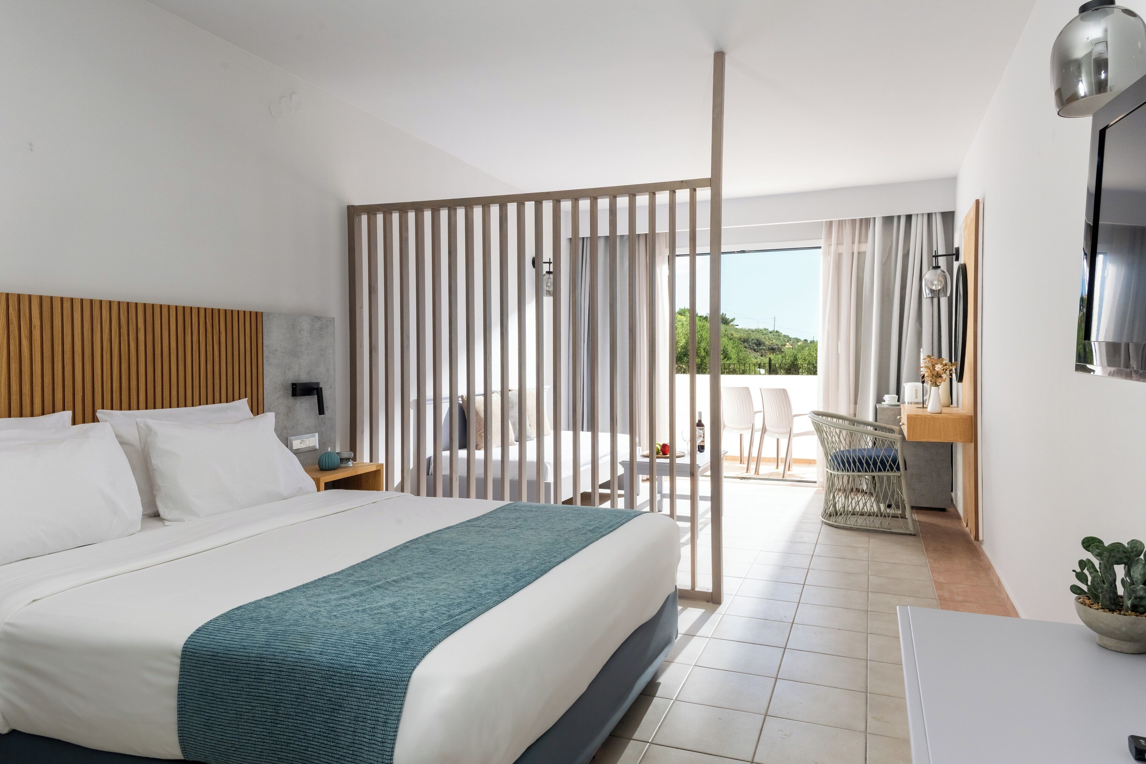 خزنة داخل الغرفة وستائر تعتيم وواي فاي مجانًا وملاءات أسرّة