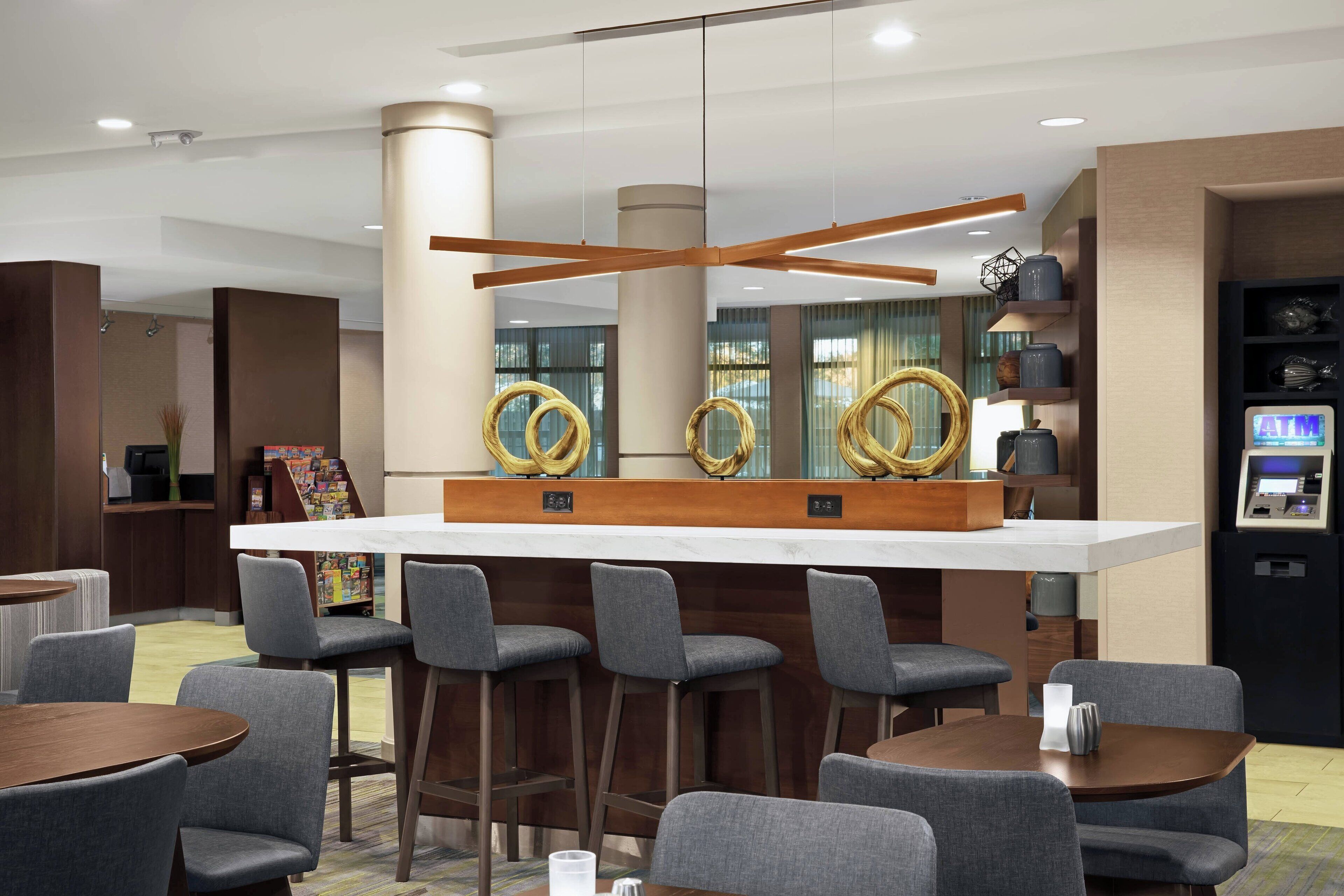 تقديم الإفطار والعشاء، الأطباق الأمريكية