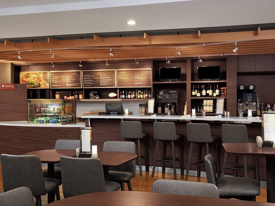 Breakfast and dinner served, American cuisine