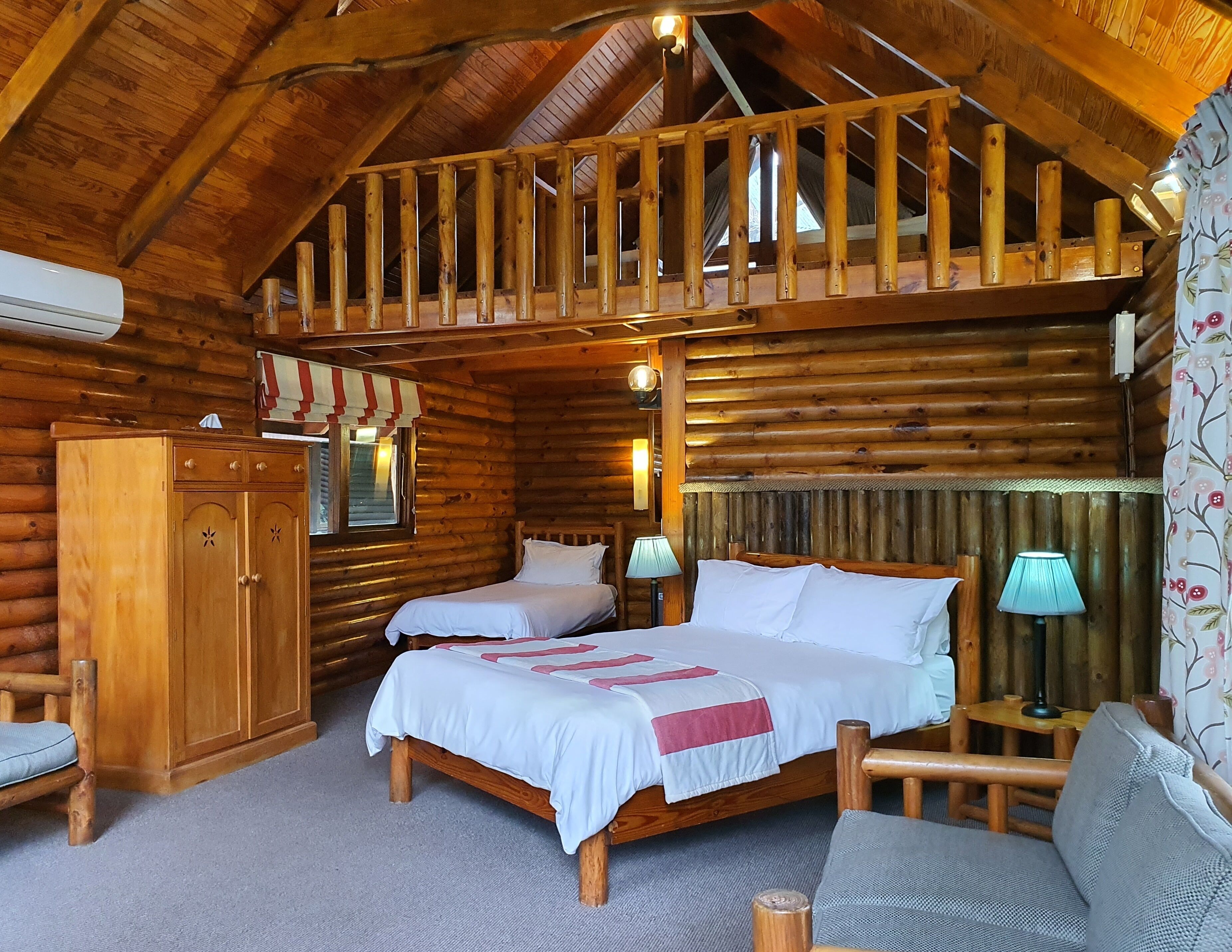 family cabin | in-room safe, soundproofing, free wifi, bed sheets