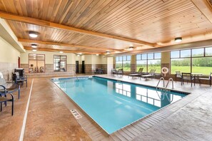 Indoor pool, pool loungers - Comfort Inn & Suites Mountain Iron and Virginia (Mountain Iron)