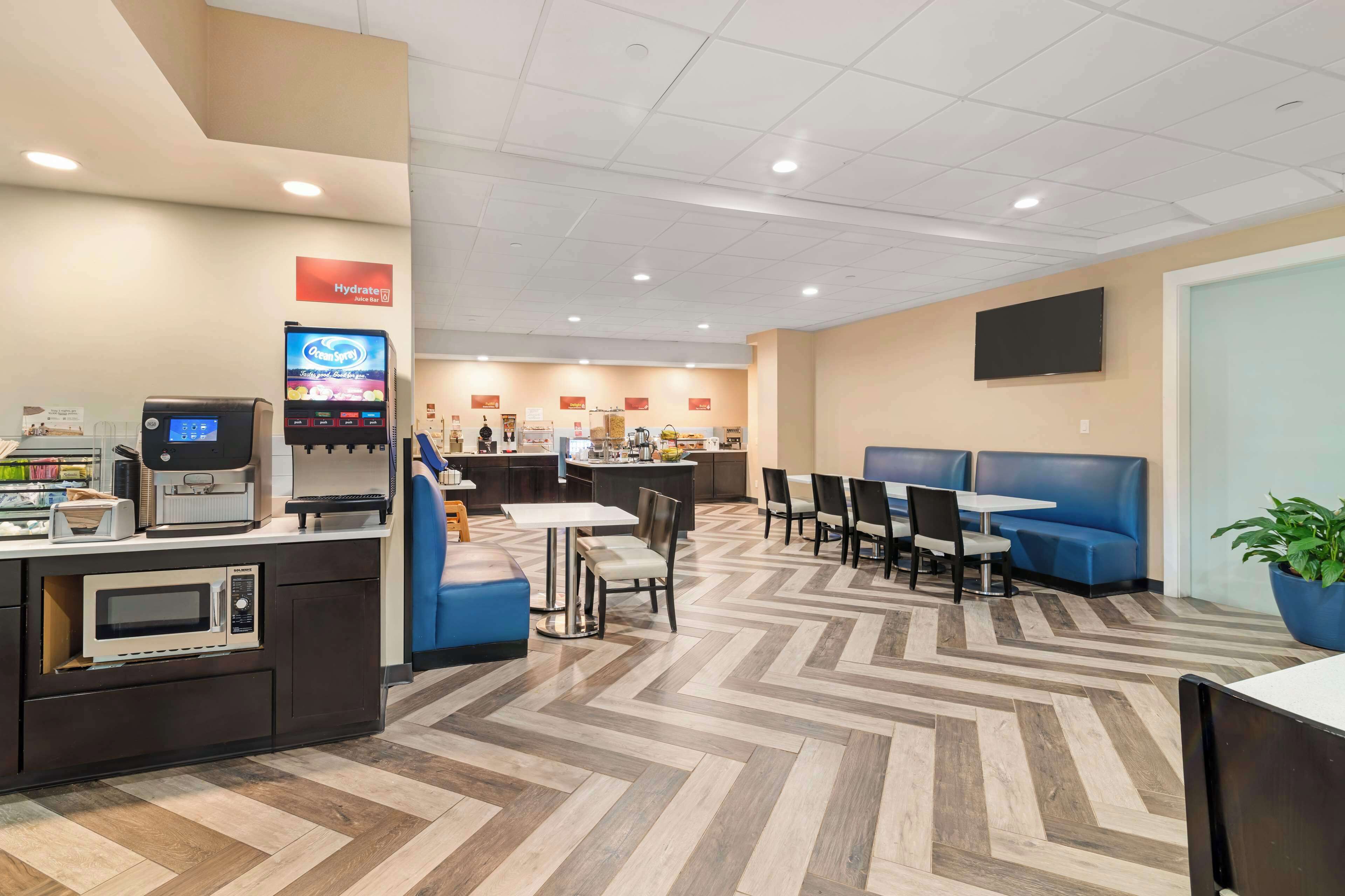 Free daily buffet breakfast