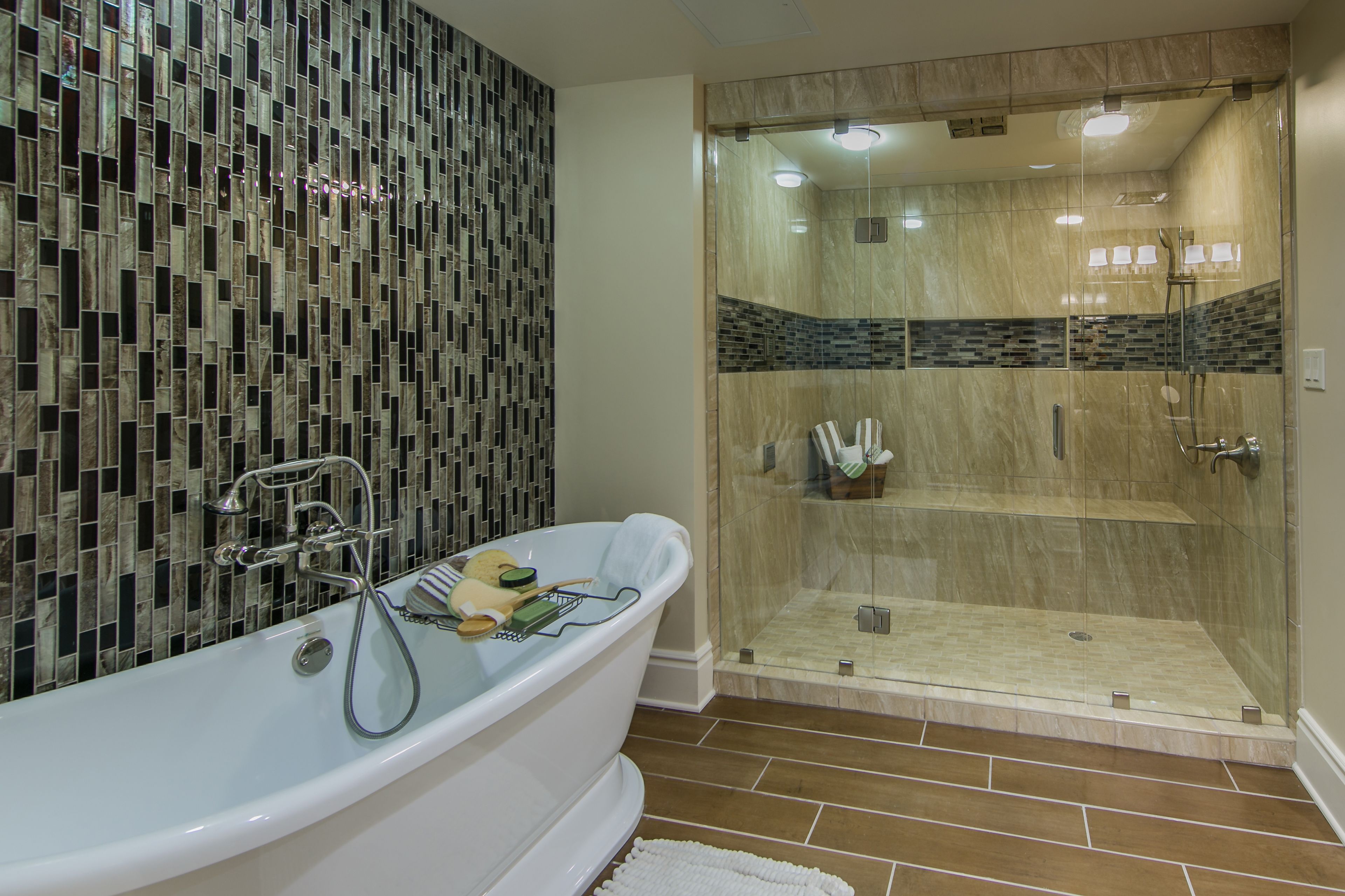 signature room, 4 bedrooms, non smoking | 1 bedroom, in-room safe, blackout curtains, iron/ironing board