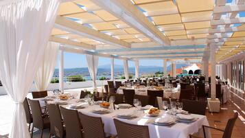 Tägliches inbegriffenes Frühstücksbuffet