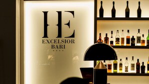 酒吧（店内）