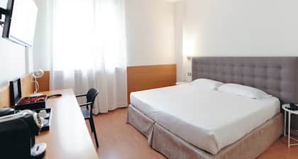 HOTEL EXCELSIOR BARI – BY FARACE HOTELS