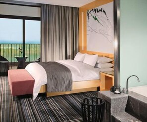 Suite, 1 Queen Bed, Smoking - Ramada Parkview Hotel (Changzhou)