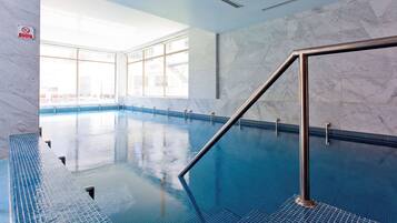 Piscine couverte