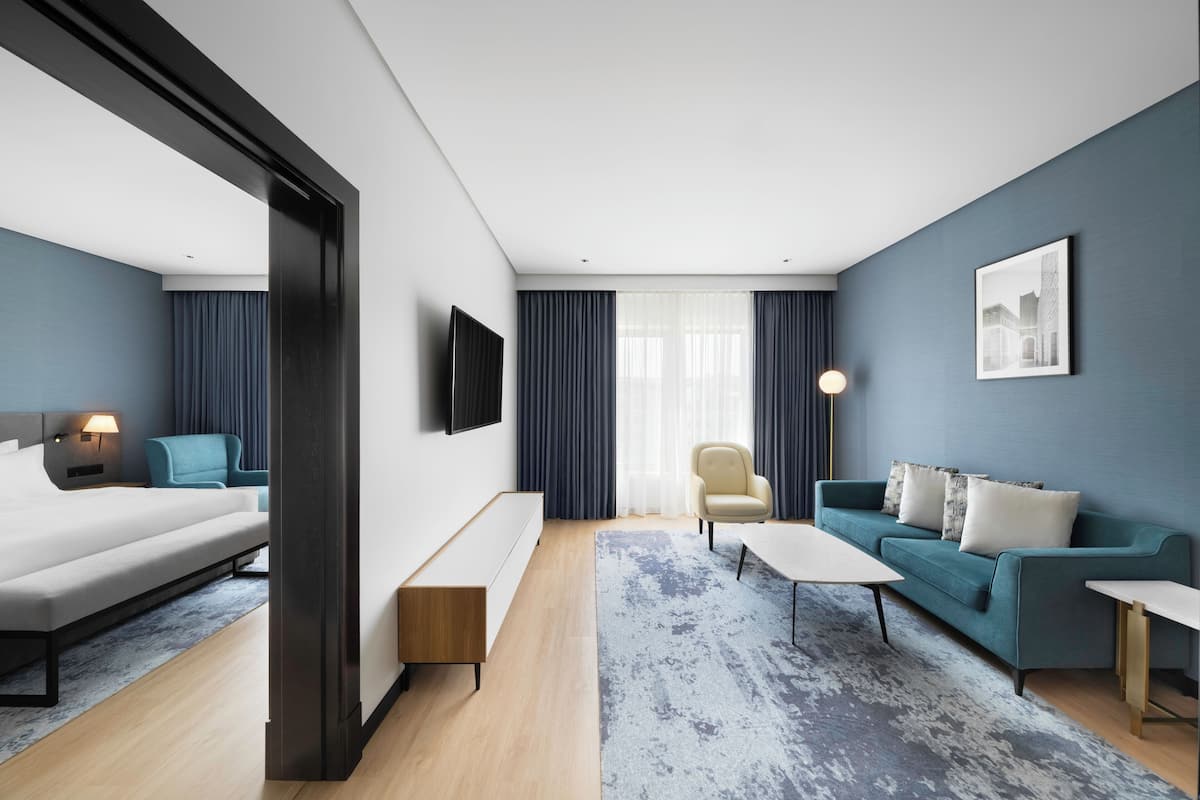 1 bedroom, Select Comfort beds, minibar, in-room safe