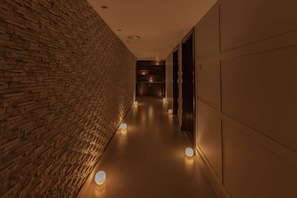 Sauna, steam room, body treatments, Thai massages, facials