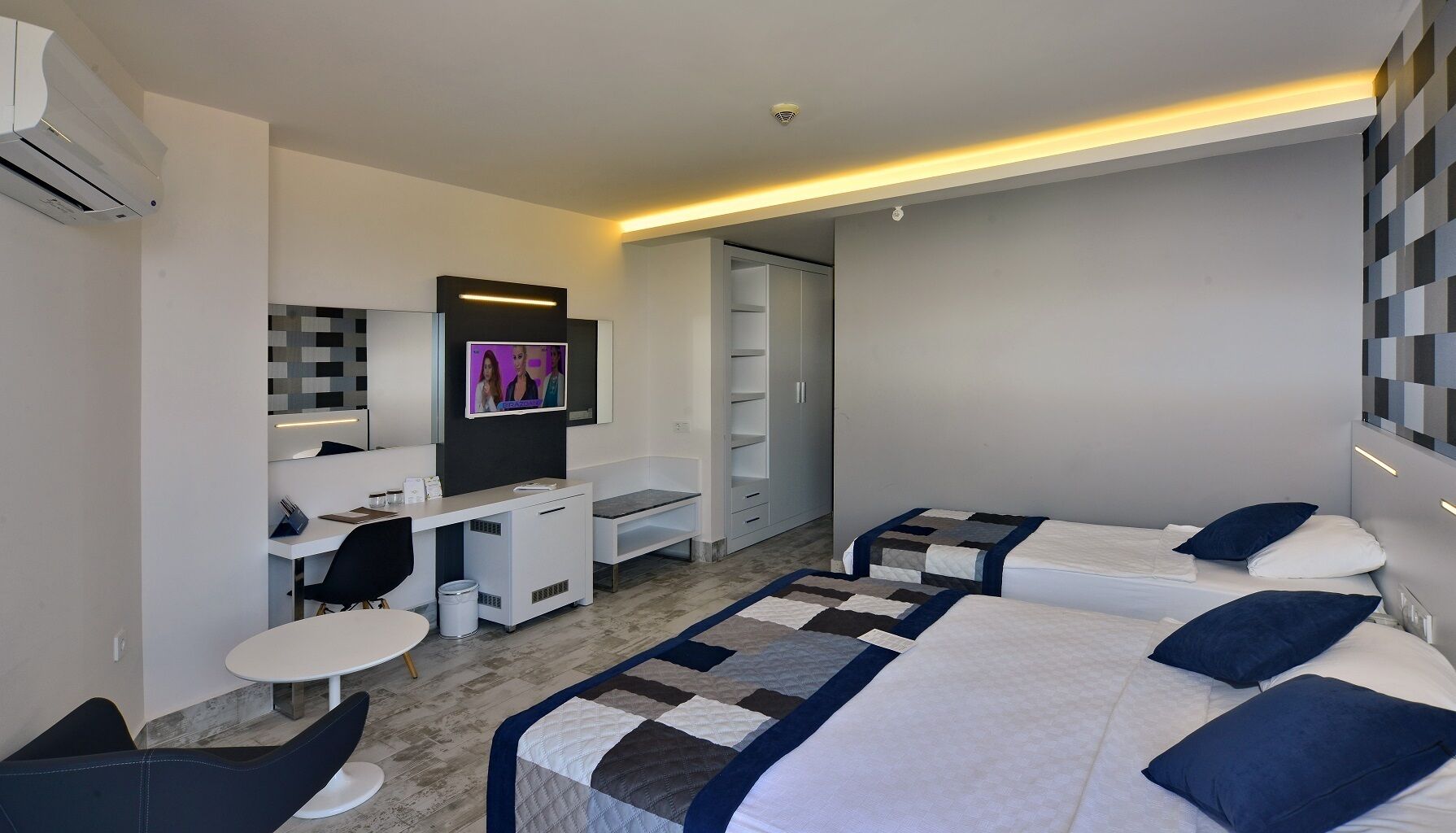 Minibar, WiFi