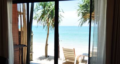 Lanta Seafront Resort