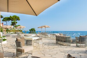 Front of property - Hotel Gran Paradiso (Casamicciola Terme)