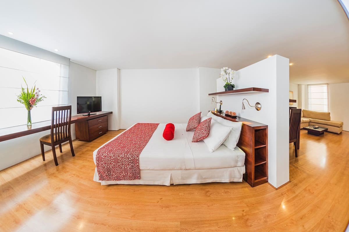 1 bedroom, minibar, in-room safe, desk