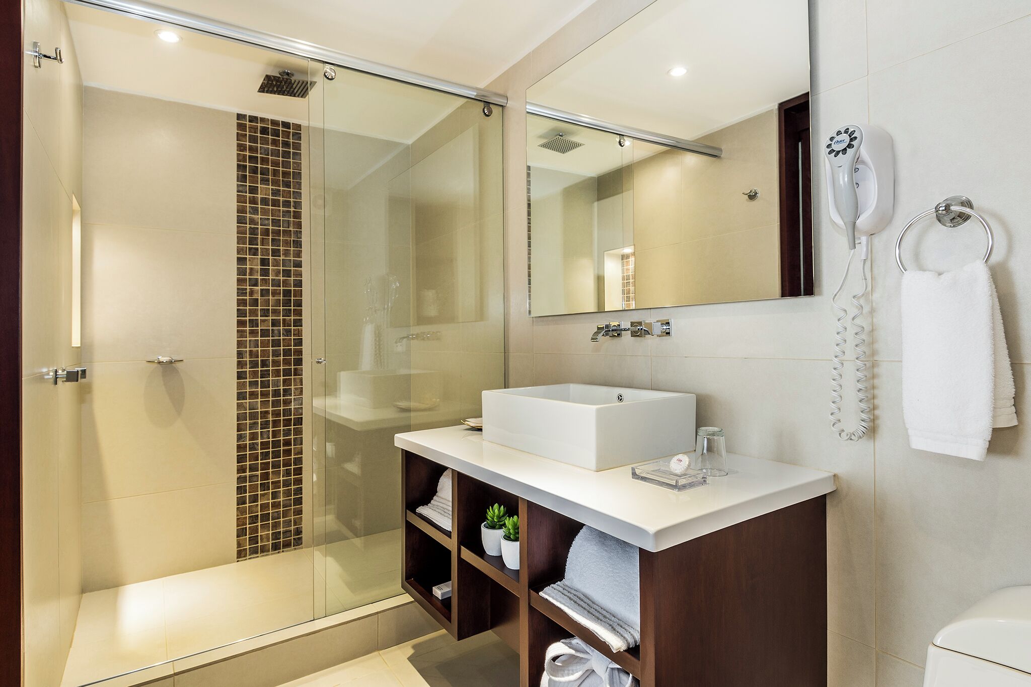 superior twin room | bathroom | shower, rainfall showerhead, free toiletries, hair dryer