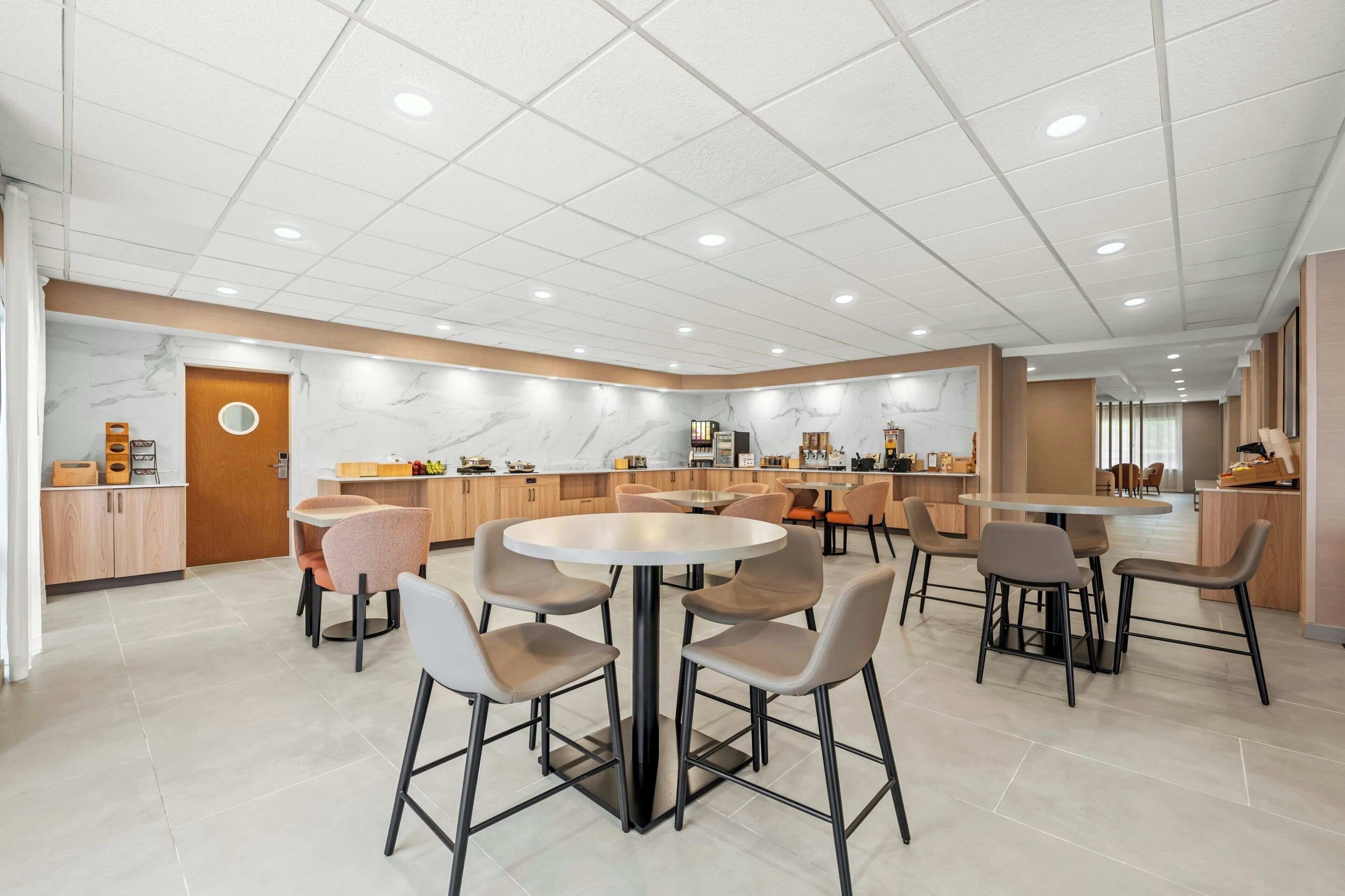 Free daily continental breakfast