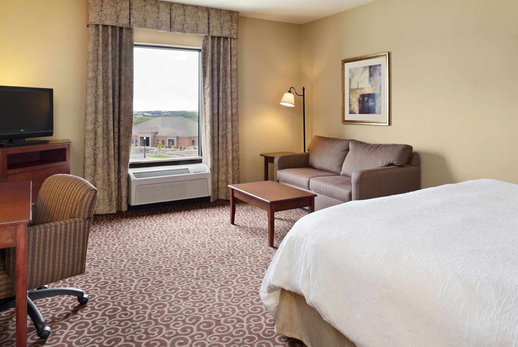 In-room safe, iron/ironing board, free cots/infant beds, rollaway beds