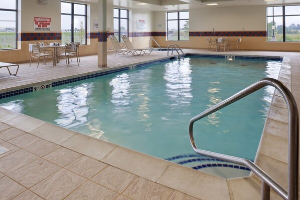Indoor pool - Hampton Inn & Suites Lincoln - Northeast I-80 (Lincoln)