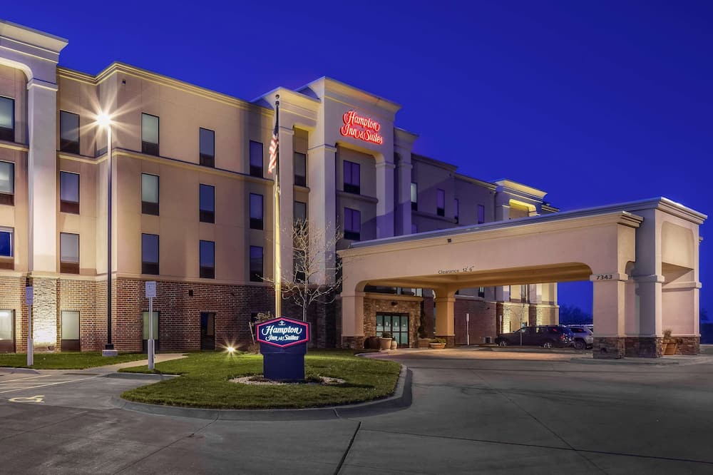 luxury hotels in Nebraska