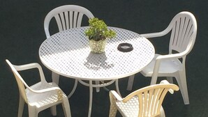 View from property - Bevonshire Lodge Motel (Los Angeles)