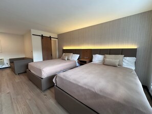 Standard Room, 2 Queen Beds, Non Smoking