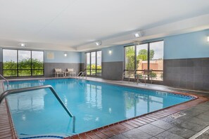 Indendørs pool