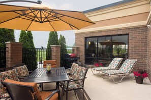 Terrace/patio - Hampton Inn & Suites Crawfordsville (Crawfordsville)