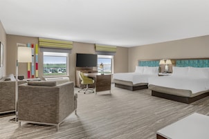 Studio, Two Queen Beds, Non-Smoking | Iron/ironing board, rollaway beds, free WiFi, bed sheets