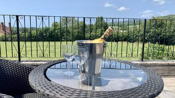 Romantic Apartment, Ensuite (Swallows Nest) | Balcony view