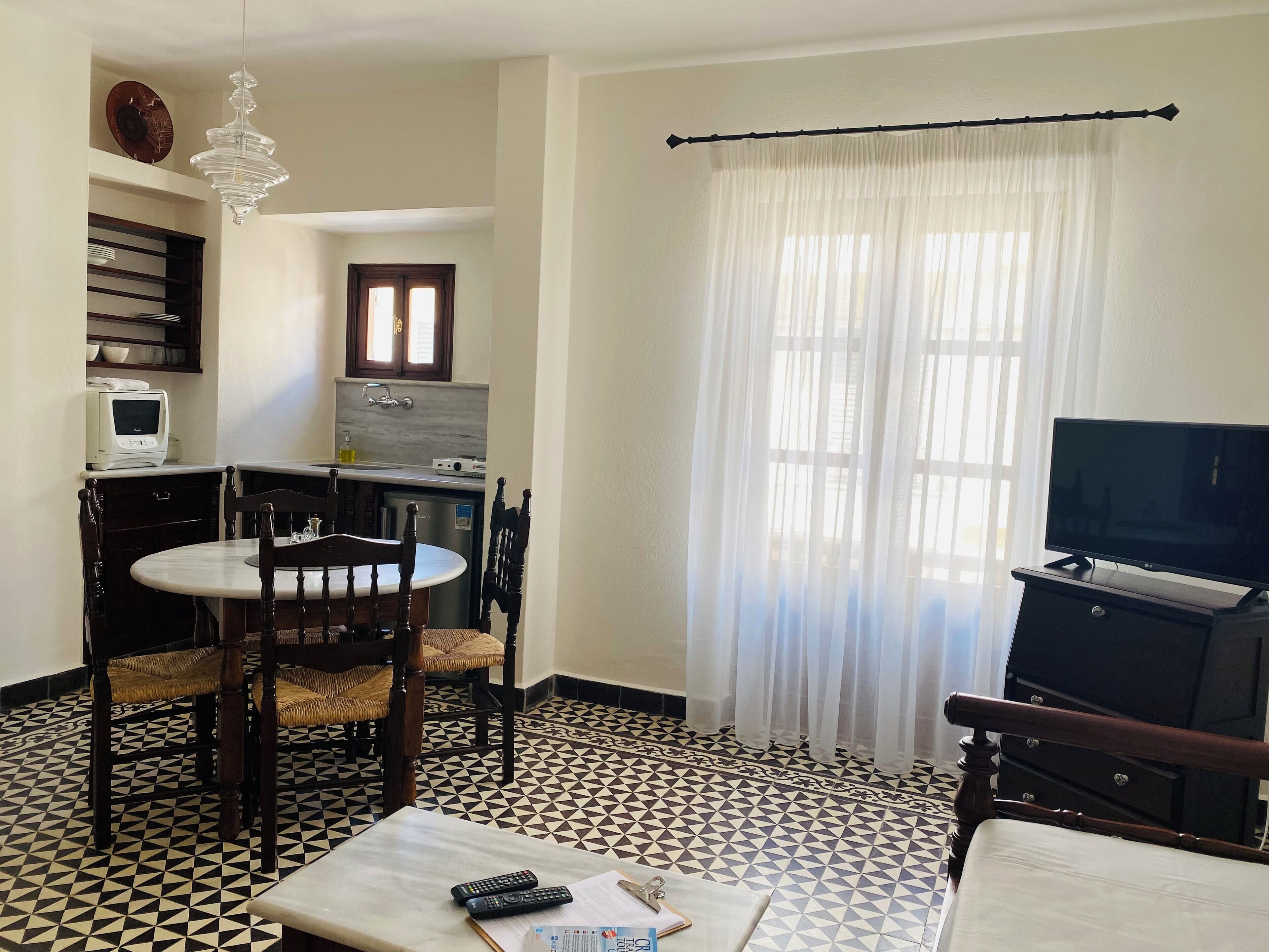 Traditional Apartment, Non Smoking, City View | Hypo-allergenic bedding, down comforters, memory foam beds, minibar