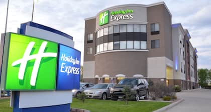 Holiday Inn Express Waterloo Cedar Falls by IHG
