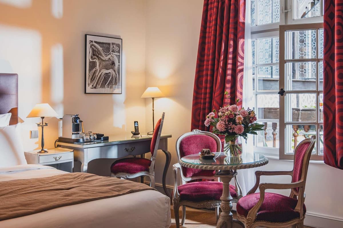 Deluxe Twin Room | Premium bedding, pillowtop beds, minibar, in-room safe