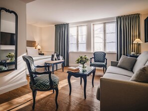 Zweibettzimmer, 1 King-Bett (Prestige) | Hochwertige Bettwaren, Minibar, Zimmersafe, Schreibtisch