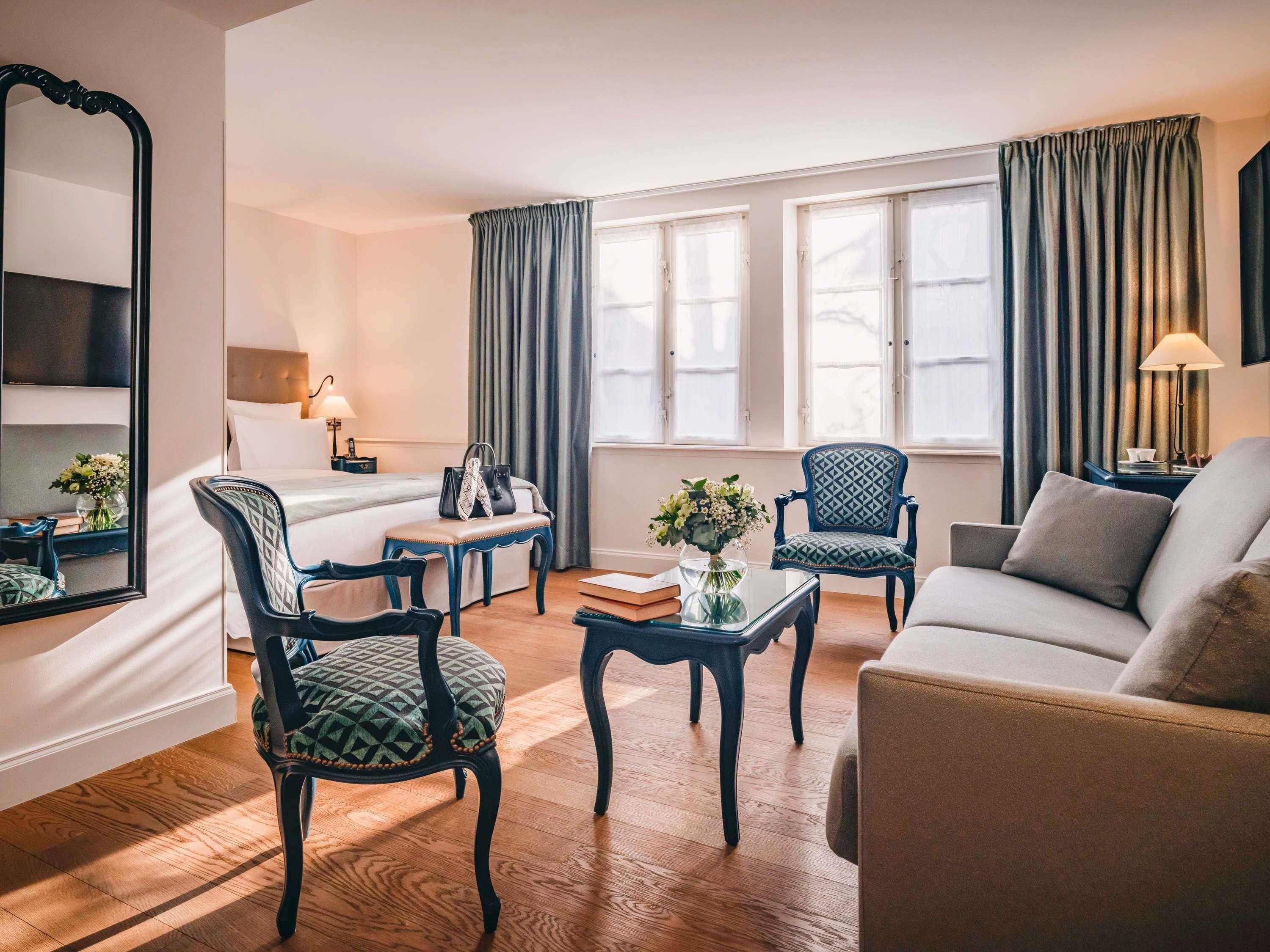 Chambre Prestige | Literie de qualité supérieure, surmatelas, minibar