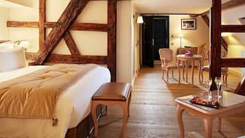 Ropa de cama de alta calidad y minibar