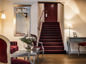 Premium bedding, minibar, in-room safe, desk