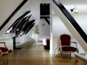 Premium bedding, pillowtop beds, minibar, in-room safe