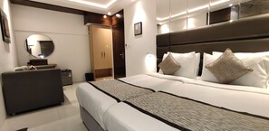 Superior Double or Twin Room - Hotel Supreme (Mumbai)
