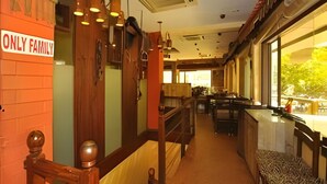 Gambar tidak terklasifikasi, 3 dari 23, tombol