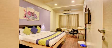 Pillowtop beds, in-room safe, blackout drapes, soundproofing