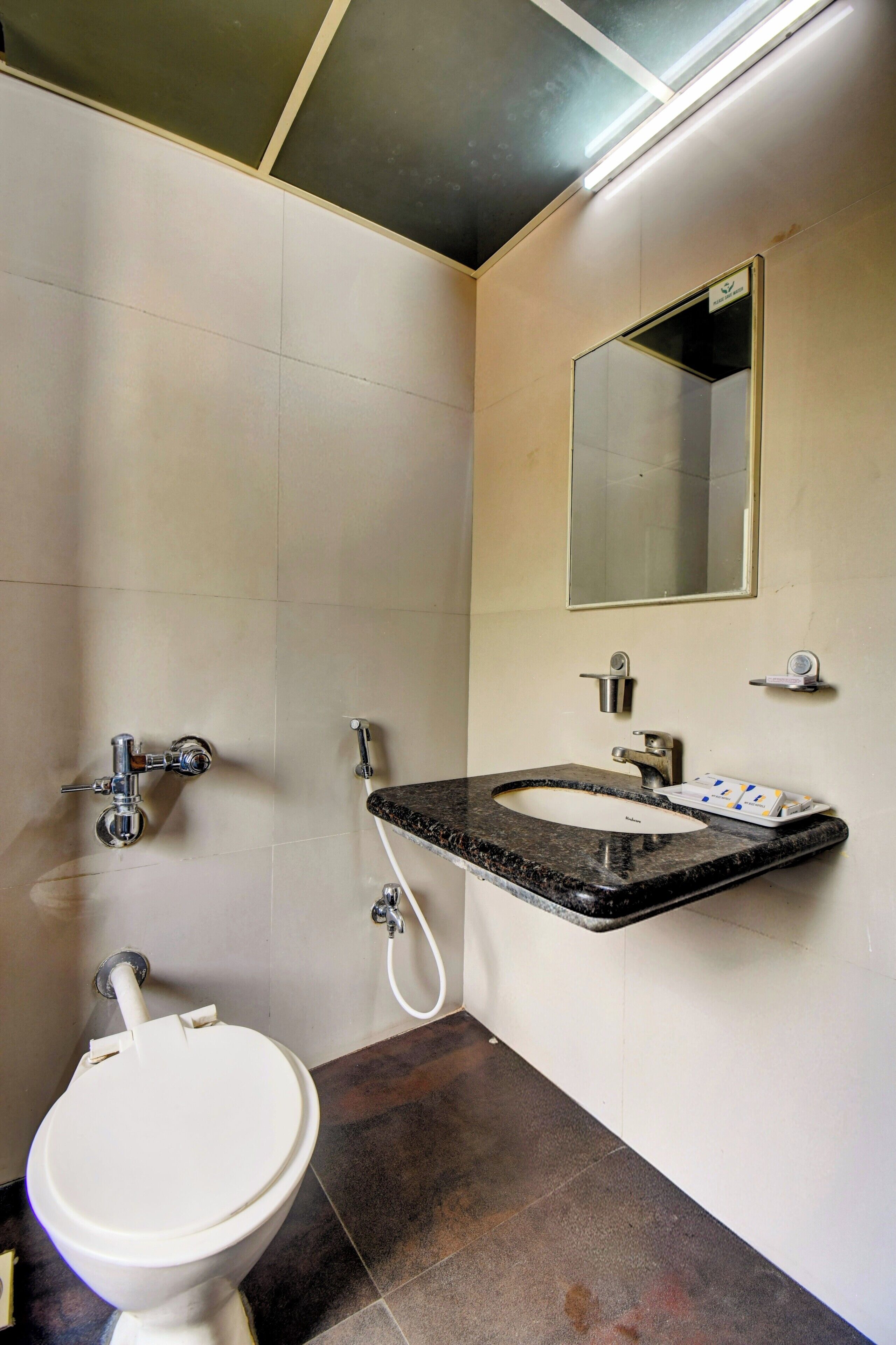 Foto - MY Bizz Hotel Sapna