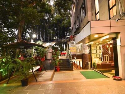 MY BIZZ HOTEL