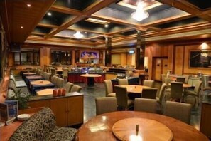 บริการอาหารกลางวัน