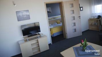 Deluxe Room | Living room | LCD TV