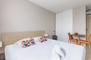 Appartement, 1 chambre | Bureau, fer et planche à repasser, Wi-Fi gratuit, draps fournis