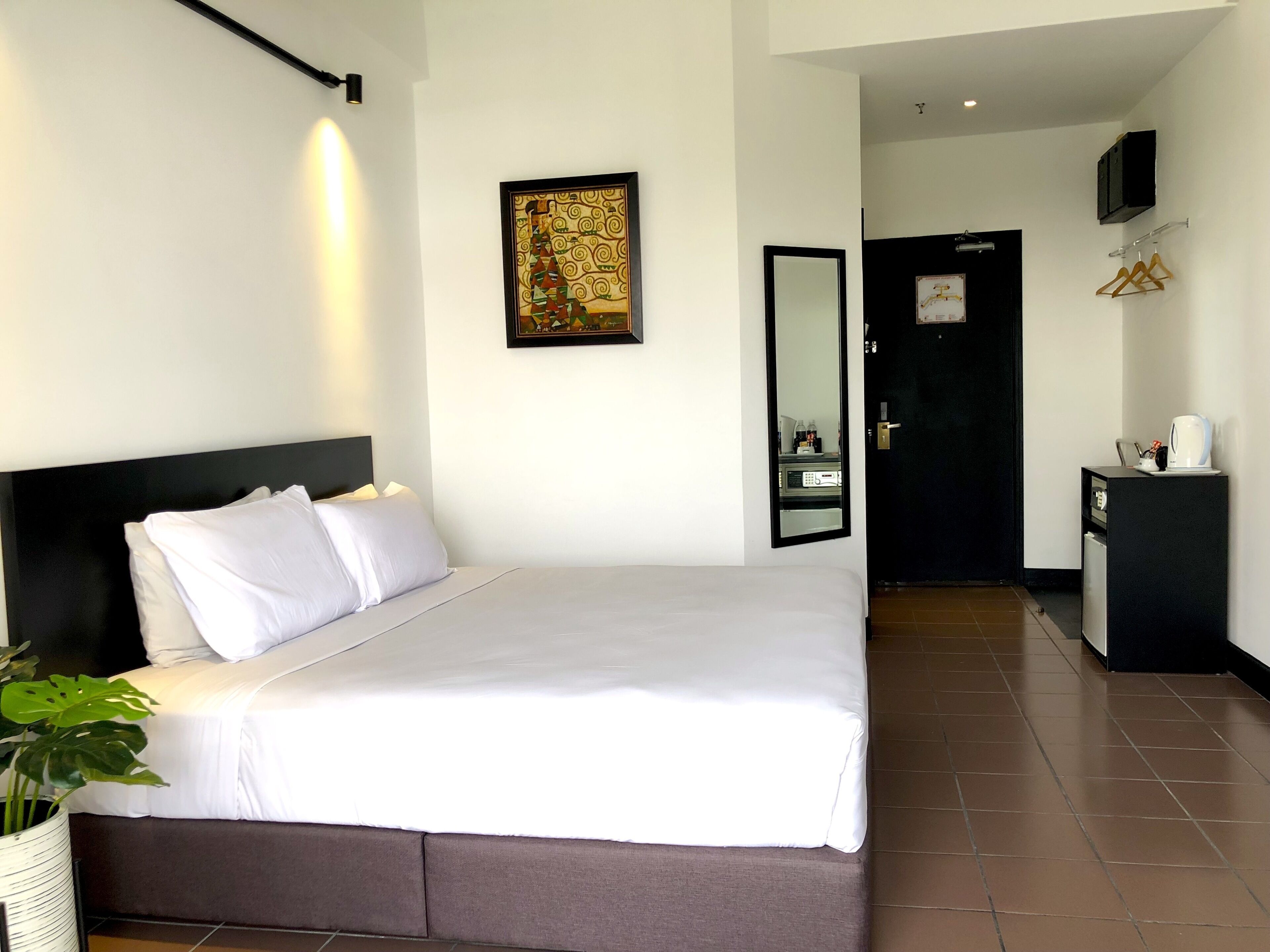 Superior Room | Premium bedding, minibar, in-room safe, free WiFi
