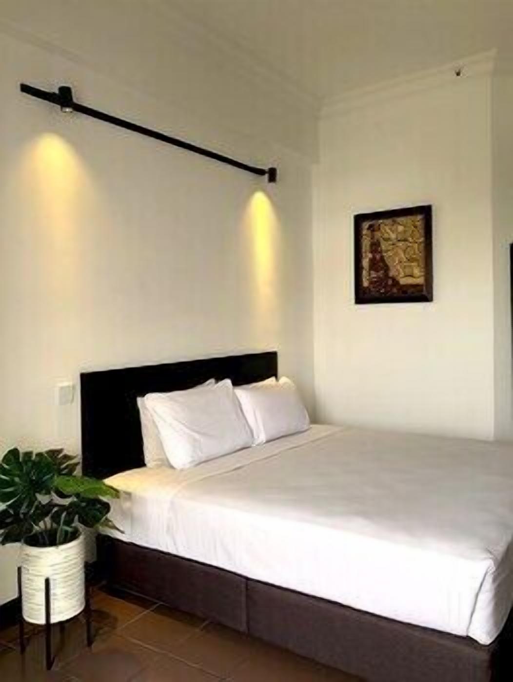 Ropa de cama de alta calidad, minibar, caja fuerte y wifi gratis