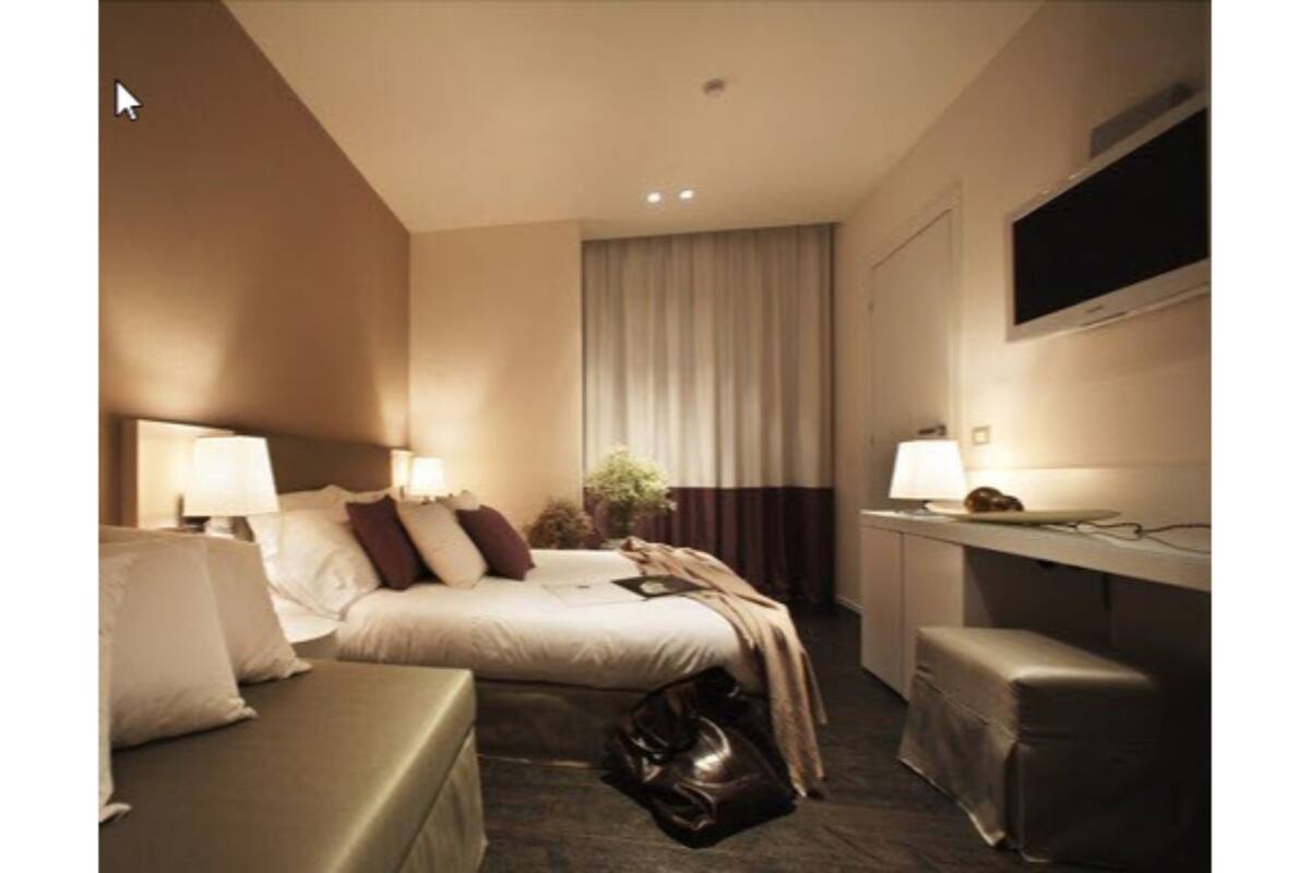 suite | 1 bedroom, minibar, in-room safe, desk
